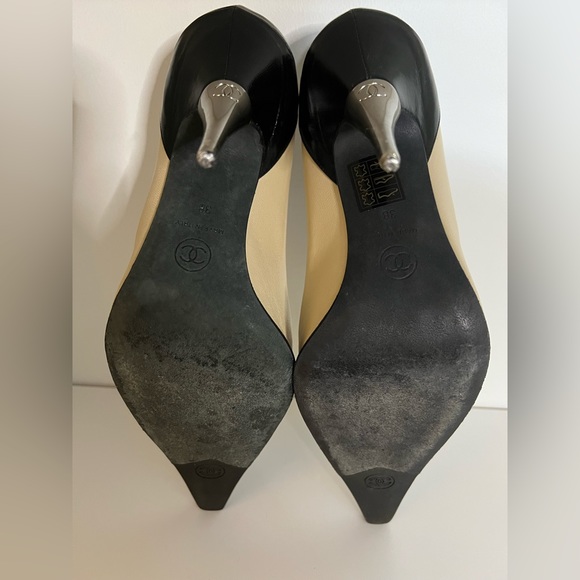 Authentic Classic CC Pumps - Picture 11 of 14